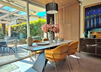 Veranda - Villa a Schiera via Gian Franco Borney, frazione Madonna Delle Grazie, Cuneo - foto 1