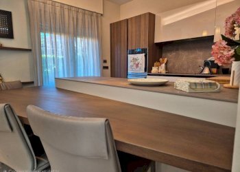 Cucina - Villa a Schiera via Gian Franco Borney, frazione Madonna Delle Grazie, Cuneo - foto 25