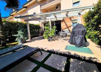 Giardino - Villa a Schiera via Gian Franco Borney, frazione Madonna Delle Grazie, Cuneo - foto 36