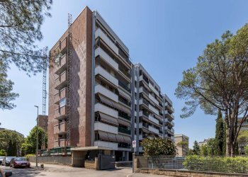 Facciata 2. - Bilocale via Pagoda Bianca, Roma (zona Torrino) - foto 22