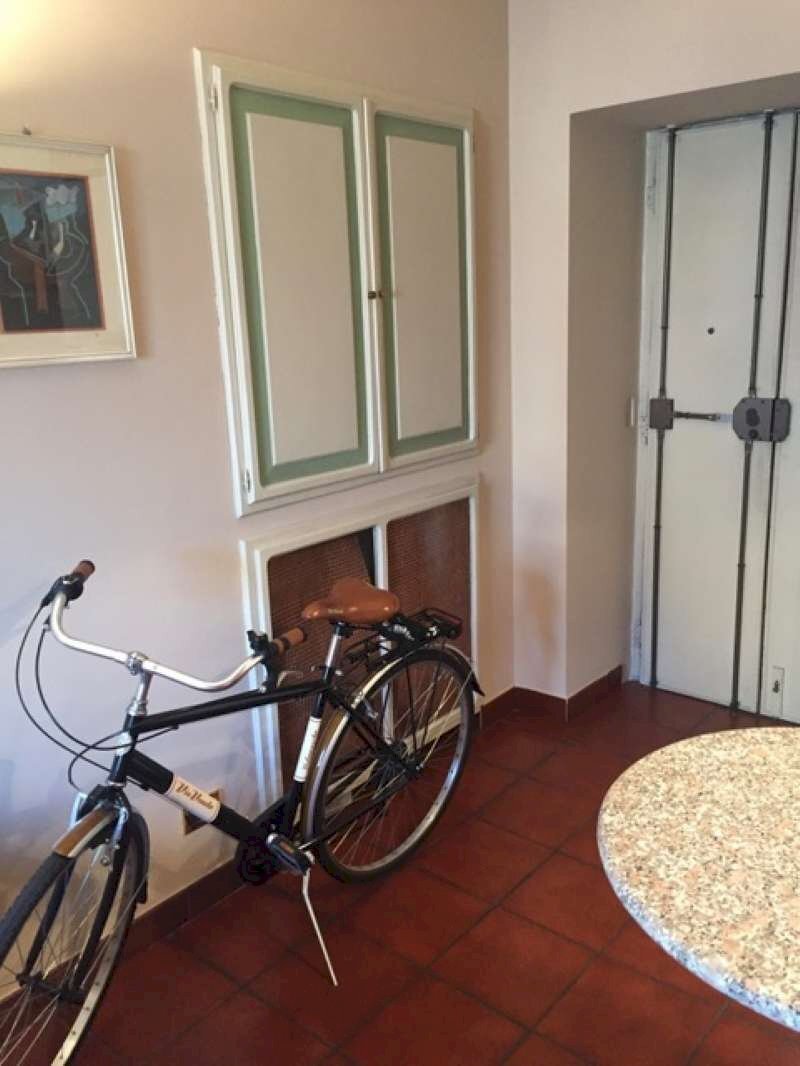 soggiorno con angolo cottura - Appartamento via della Consolata, 15/C, Torino (zona Centro) - foto 2