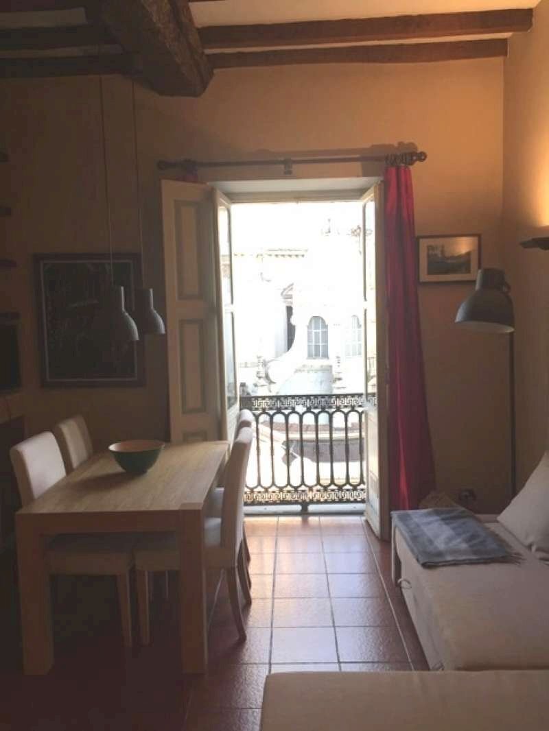 soggiorno con angolo cottura - Appartamento via della Consolata, 15/C, Torino (zona Centro) - foto 3