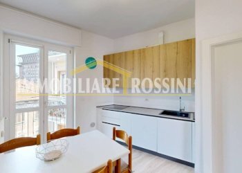 Cucina - Trilocale via Michelangelo Buonarroti, 1, Varese - foto 9