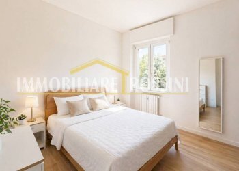 Camera da letto - Trilocale via Michelangelo Buonarroti, 1, Varese - foto 12