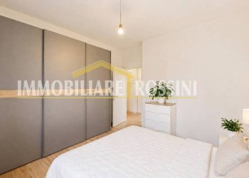Camera da letto - Trilocale via Michelangelo Buonarroti, 1, Varese - foto 14