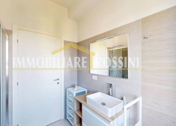Bagno - Trilocale via Michelangelo Buonarroti, 1, Varese - foto 17
