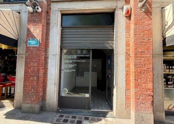 Facciata - Negozio corso Fiume, 2, Torino (zona Crimea) - foto 8