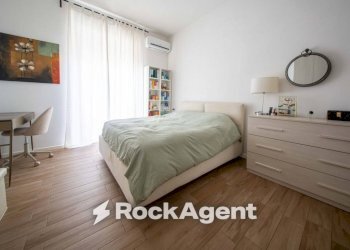 Camera da letto - Two-room apartment via Principessa Iolanda di Savoia, 60, Sassari - photo 19