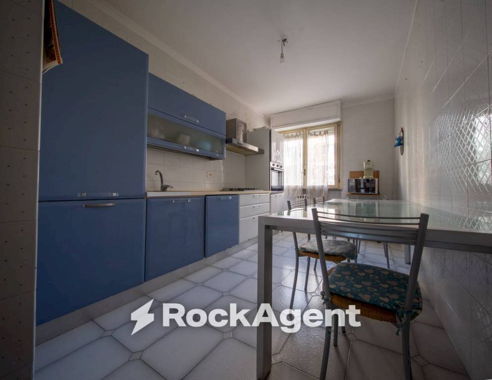 Cucina - Four-room apartment via Budapest, 10, Sassari - photo 1