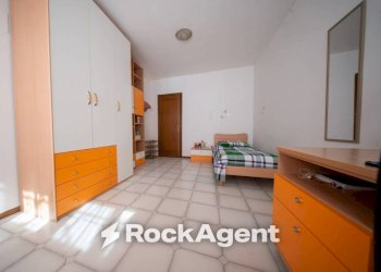 Camera da letto - Four-room apartment via Budapest, 10, Sassari - photo 5