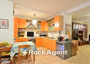Cucina - Villa via del Colle, 22, Aprilia - photo 11
