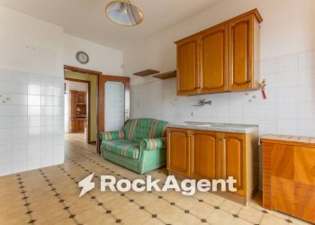 Cucina - Three-room apartment vico II le Mattine, Bitonto - photo 10