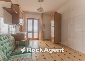 Cucina - Three-room apartment vico II le Mattine, Bitonto - photo 13