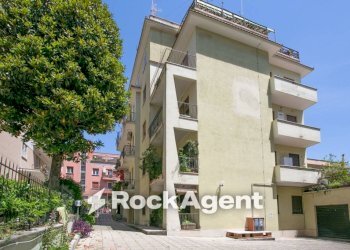 Facciata - Four-room apartment via Pietro D'Assisi, 5, Roma - photo 25