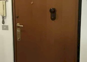 Two-room apartment Torino (neighborhood Parella) - photo 11