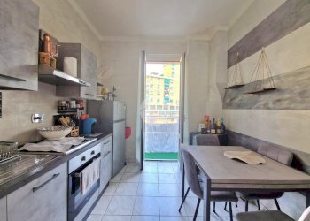 Three-room apartment Via branega, Genova (neighborhood Prà) - photo 2