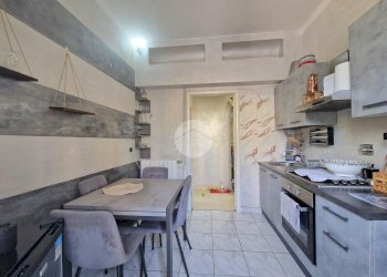 Three-room apartment Via branega, Genova (neighborhood Prà) - photo 4