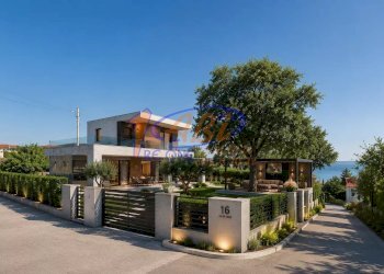 Building land Rocca San Giovanni - photo 1