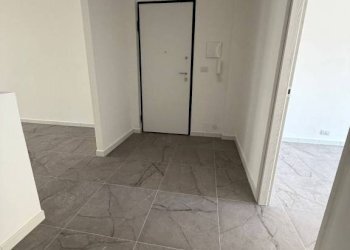 Two-room apartment Nichelino - photo 4