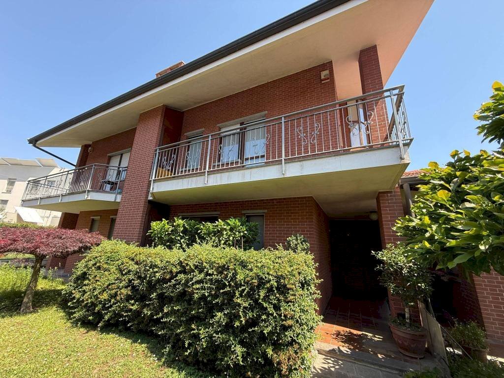 Terraced Villa Torino (neighborhood Bertolla) - photo 1
