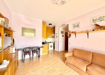 Three-room apartment Viale Liguria, Albissola Marina - photo 3