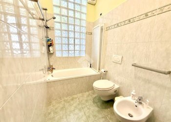 Three-room apartment Viale Liguria, Albissola Marina - photo 29