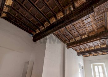 Portion of a house Piazza Cisterna, 14 
 Biella, Biella - photo 6