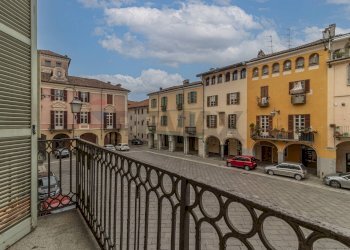 Portion of a house Piazza Cisterna, 14 
 Biella, Biella - photo 8