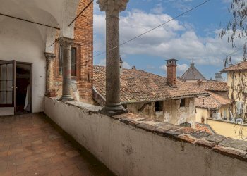 Portion of a house Piazza Cisterna, 14 
 Biella, Biella - photo 9