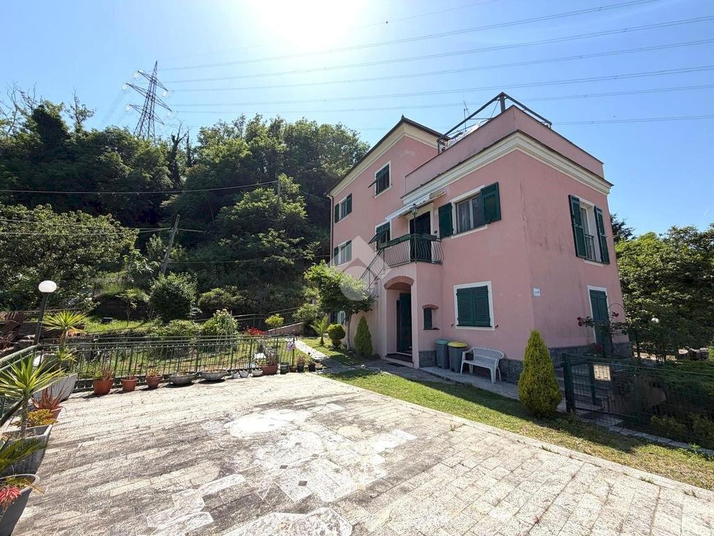 Villa Via Francesco Profumo, Serra Riccò - photo 1