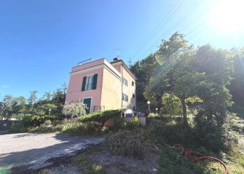 Villa Via Francesco Profumo, Serra Riccò - photo 45