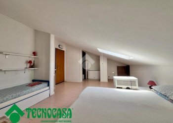 Four-room apartment Viale XXV aprile, Ameglia - photo 17