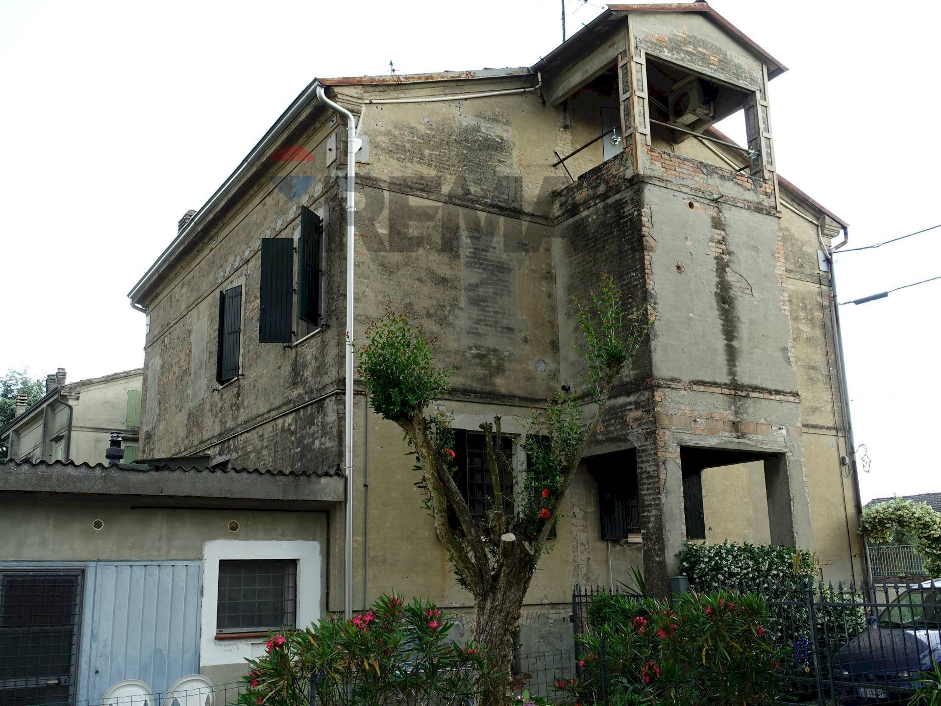 Casa indipendente Via Papazzoni, 61
Cavezzo, Cavezzo - foto 2