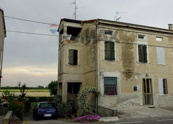 Independent house Via Papazzoni, 61 
 Cavezzo, Cavezzo - photo 1