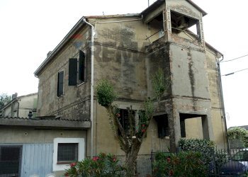Independent house Via Papazzoni, 61 
 Cavezzo, Cavezzo - photo 2