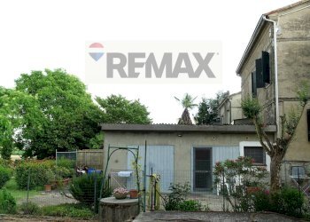 Independent house Via Papazzoni, 61 
 Cavezzo, Cavezzo - photo 3