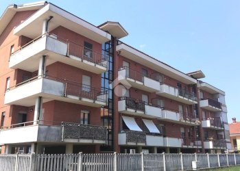 Two-room apartment Via Giuseppe Giacosa, Piossasco - photo 2