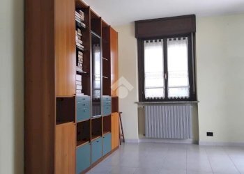 Two-room apartment Via Giuseppe Giacosa, Piossasco - photo 9