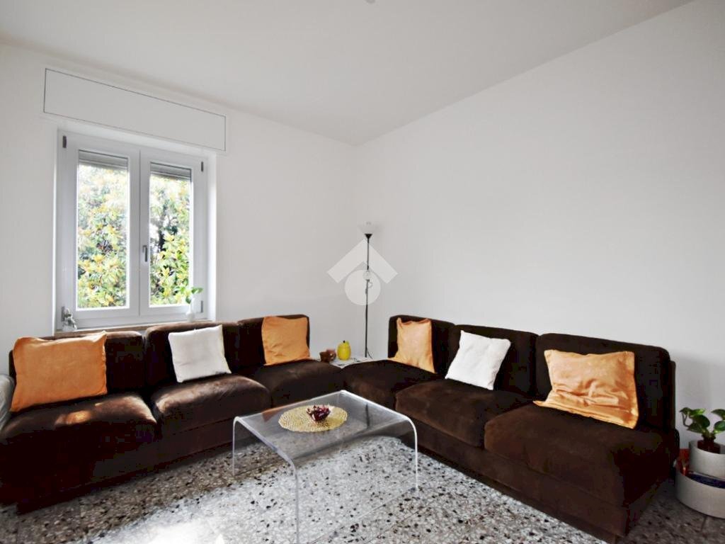 Four-room apartment Via San Pietro Martire, Ivrea - photo 2
