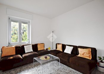 Four-room apartment Via San Pietro Martire, Ivrea - photo 2