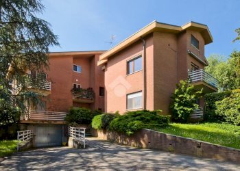 Two-room apartment Via Circonvallazione, Pecetto Torinese - photo 1