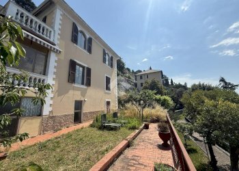 Villa via Domenico Chiodo, Genova (neighborhood Castelletto) - photo 1