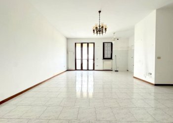 Two-room apartment Via Luigi Pirandello, Cesate - photo 9
