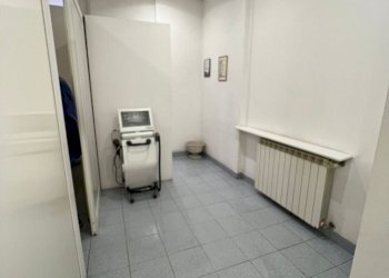 Locale Commerciale VIA MOLFINO 3 R, Genova (zona Sestri Ponente) - foto 7
