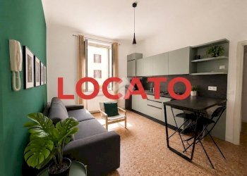 Two-room apartment Via Adige, Milano (neighborhood Ticinese) - photo 1