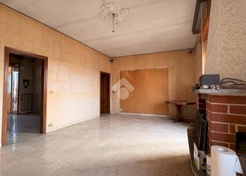 Four-room apartment Corso Felice Cavallotti, Asti - photo 3