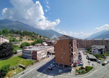 Four-room apartment Strada Montagnayes, Aosta - photo 12