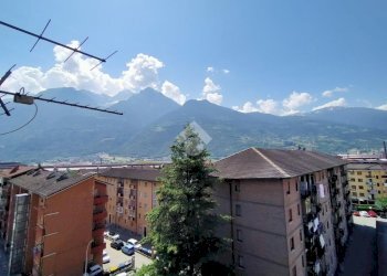 Four-room apartment Strada Montagnayes, Aosta - photo 21