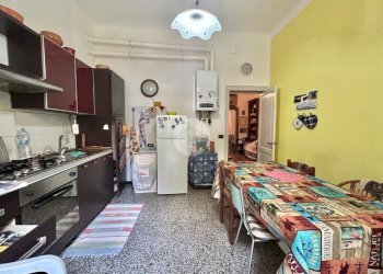 Three-room apartment Via Mignone, Savona (neighborhood Mignone) - photo 8