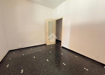 Three-room apartment Via Laigueglia, Genova (neighborhood Voltri) - photo 11